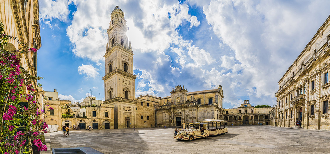 Piazza del Duomo in Lecce, Italien