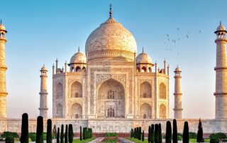 das taj mahal in agra refresh pix adobe stock x