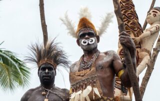 asmat ureinwohner credit marc weiglein papua explorer