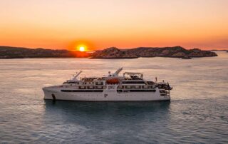 Reisen 9 coral adventurer credit coral expeditions 9