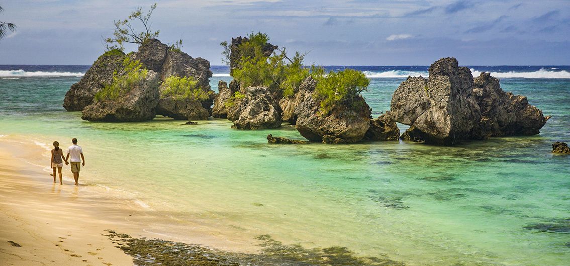 am_strand_von_rurutu