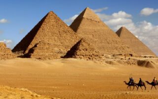 gizehs gigantische pyramiden credit sculpies stock.adobe .com