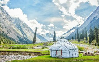 kirgistan jurte in kirgistan credit artem orlyanskiy stock adobe com