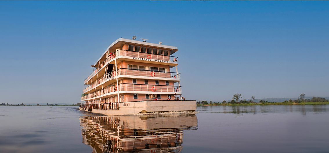 MV Princesse Ngalessa Schiff