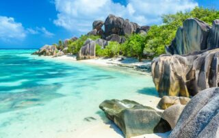 Reisen 5 traumstrand anse source d argent credit simon dannhauer stockadobecom 1