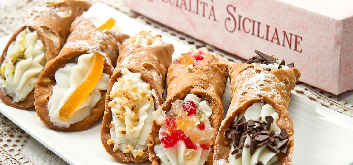 Typisch sizilianische Cannoli